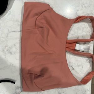 Lululemon sports be never worn